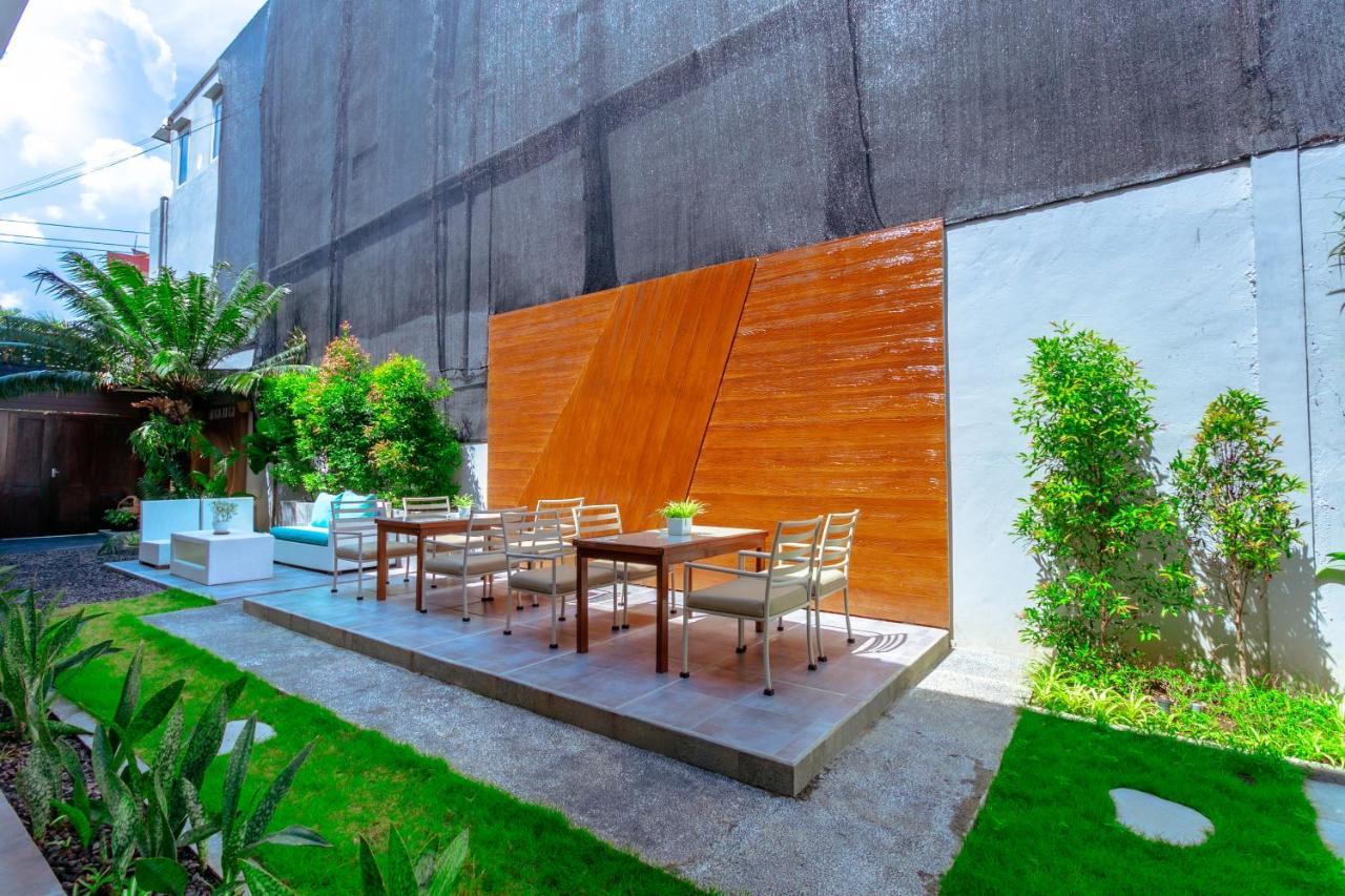 Lega Legi Town House Seminyak By The Lavana Екстериор снимка